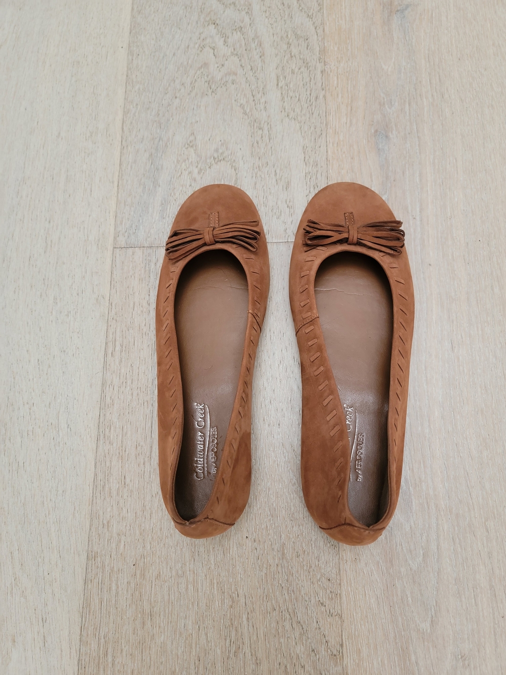 COLDWATER Creek  Suede Bow Ballet Flats